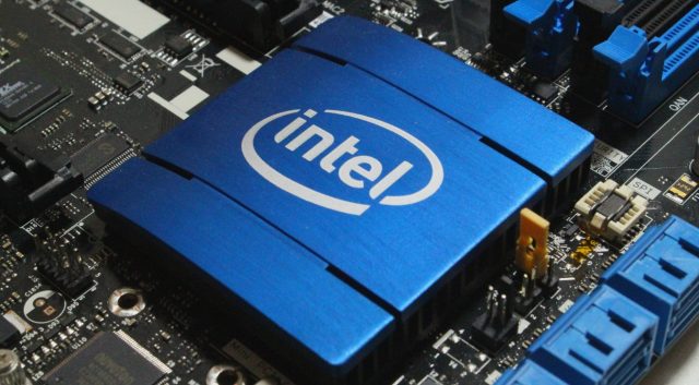Les processeurs Intel x86 souffriraient d'un défaut qui exposerait la  mémoire noyau et impacterait surtout sur le marché serveur