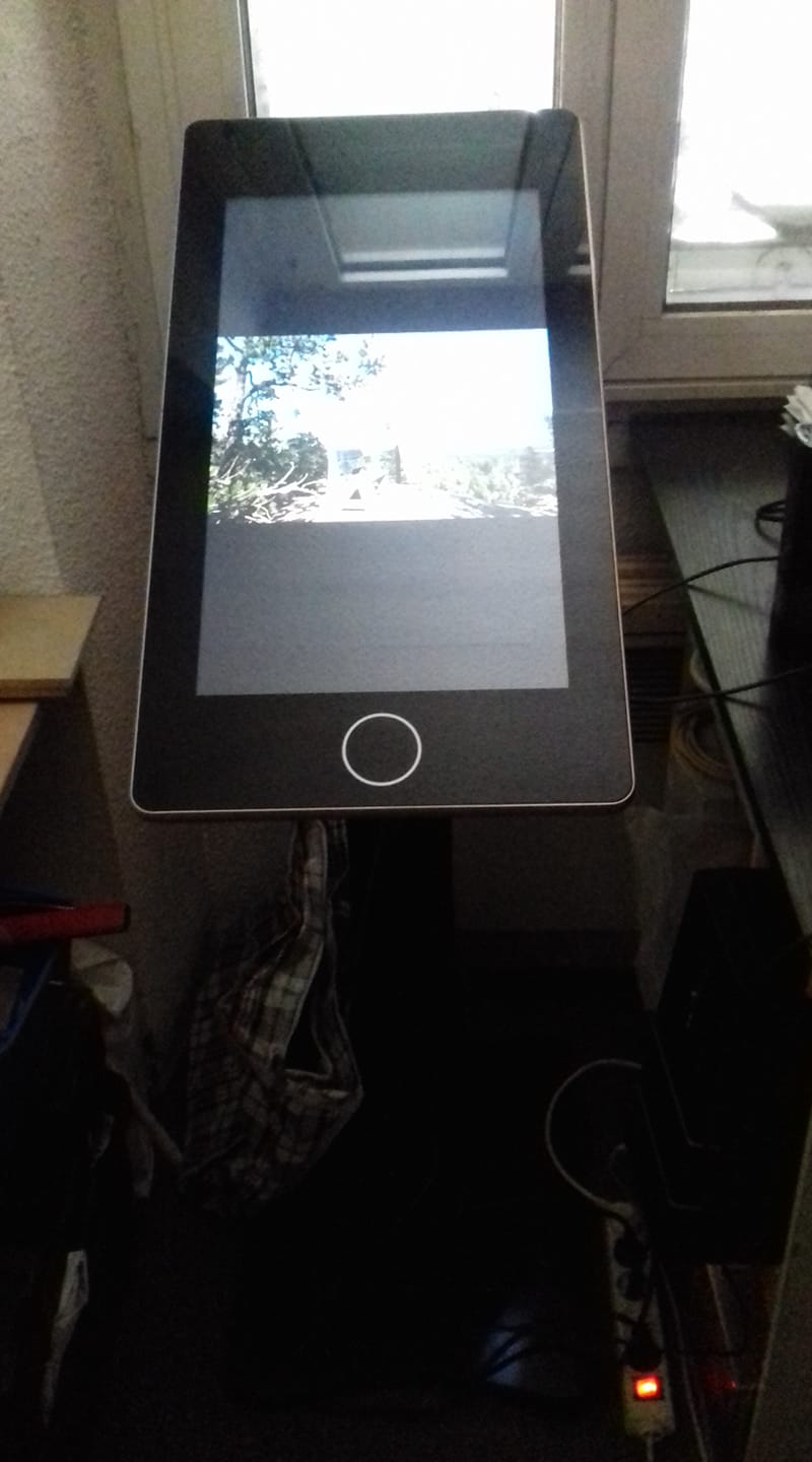 Nom : tablette.jpg
Affichages : 112
Taille : 77,5 Ko