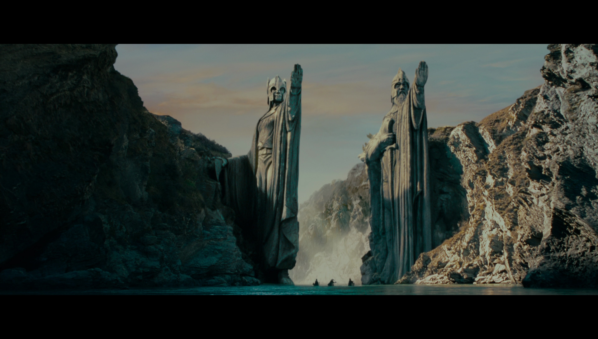 Nom : LOTR-Communaut-Argonath-face.jpg
Affichages : 252
Taille : 532,5 Ko