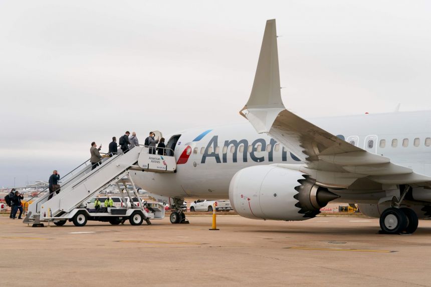 Nom : us-aviation-accident-boeing-americanairlines-181451.jpg
Affichages : 3651
Taille : 48,7 Ko