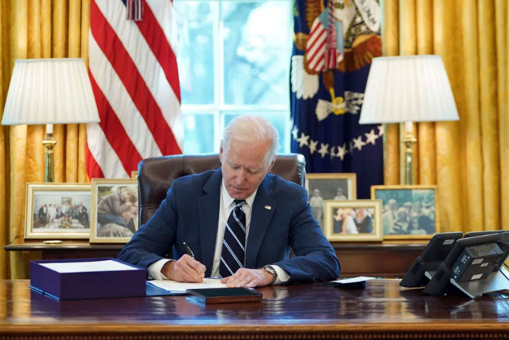 Nom : Screenshot_2021-06-10 Biden revokes and replaces Trump orders banning TikTok and WeChat.png
Affichages : 6746
Taille : 965,7 Ko