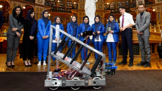 Nom : Screenshot_2021-08-17 All-Girls Robotics Team From Afghanistan Begging to Come to Canada Report.png
Affichages : 4004
Taille : 658,6 Ko