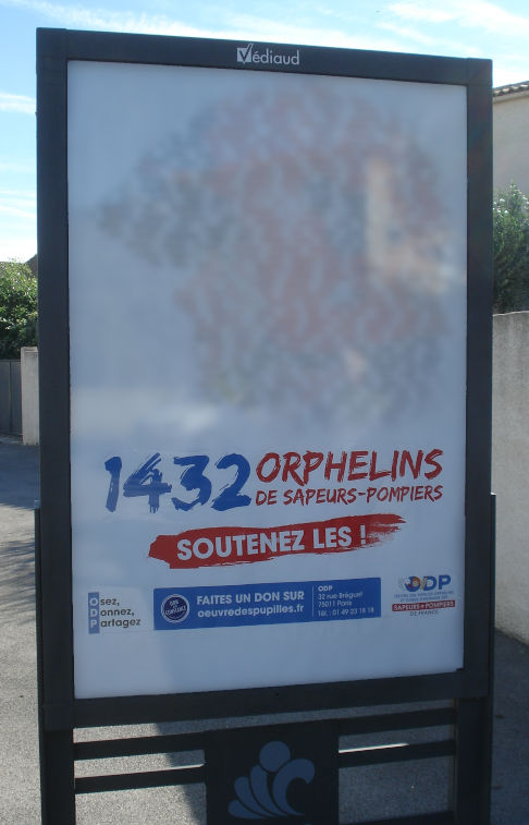 Nom : soutenez_les.jpg
Affichages : 289
Taille : 72,0 Ko