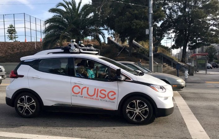 Nom : Cruise.jpg
Affichages : 2069
Taille : 111,1 Ko